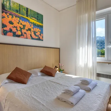 Roma 2* Torbole Sul Garda